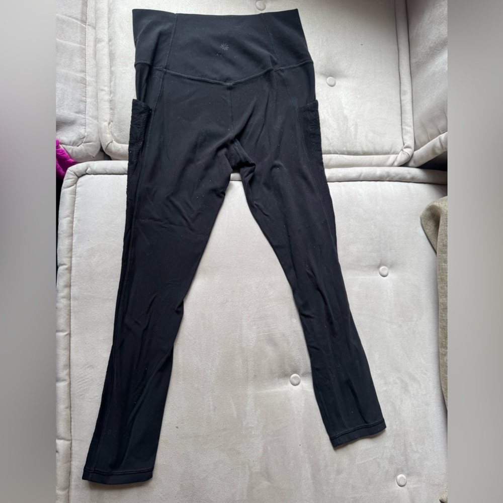 Athleta Black Salutation Stash B Lace Legging 7/8 Length - Picture 2 of 10